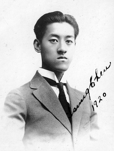 赴美留學前夕的陳岱孫🥖，攝於1920年