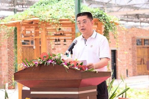 企業家意昂代表張國宏講話