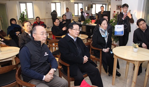 4-吳誌攀校長陪同萬鋼部長一行聽取匯報 - 副本