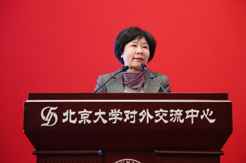 劉錦代表郝平在開幕式上發言